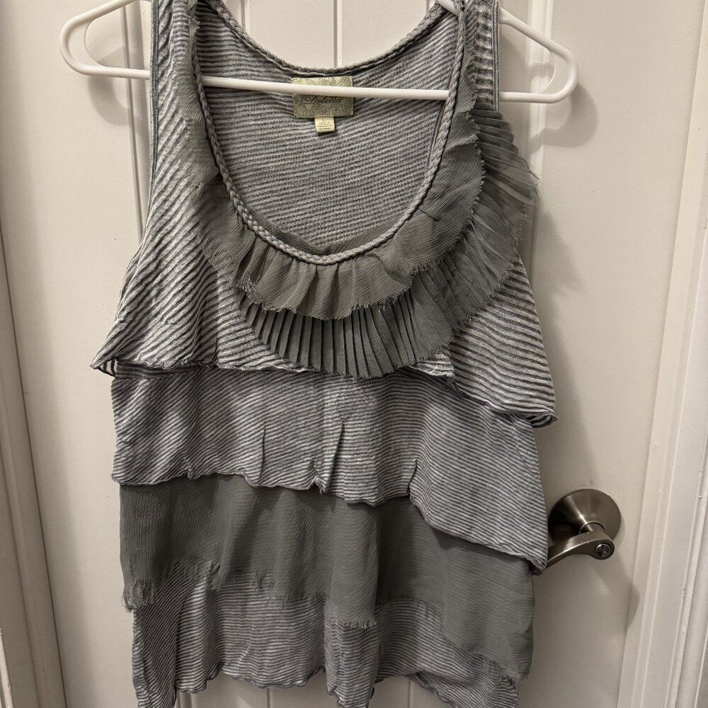 Deletta Anthropologie Gray Layered Ruffle Tank L